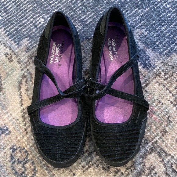 Skechers Shoes - Sketchers slip on shoes